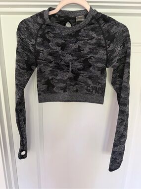 Gymshark Black & Gray Camo Seamless Crop Top